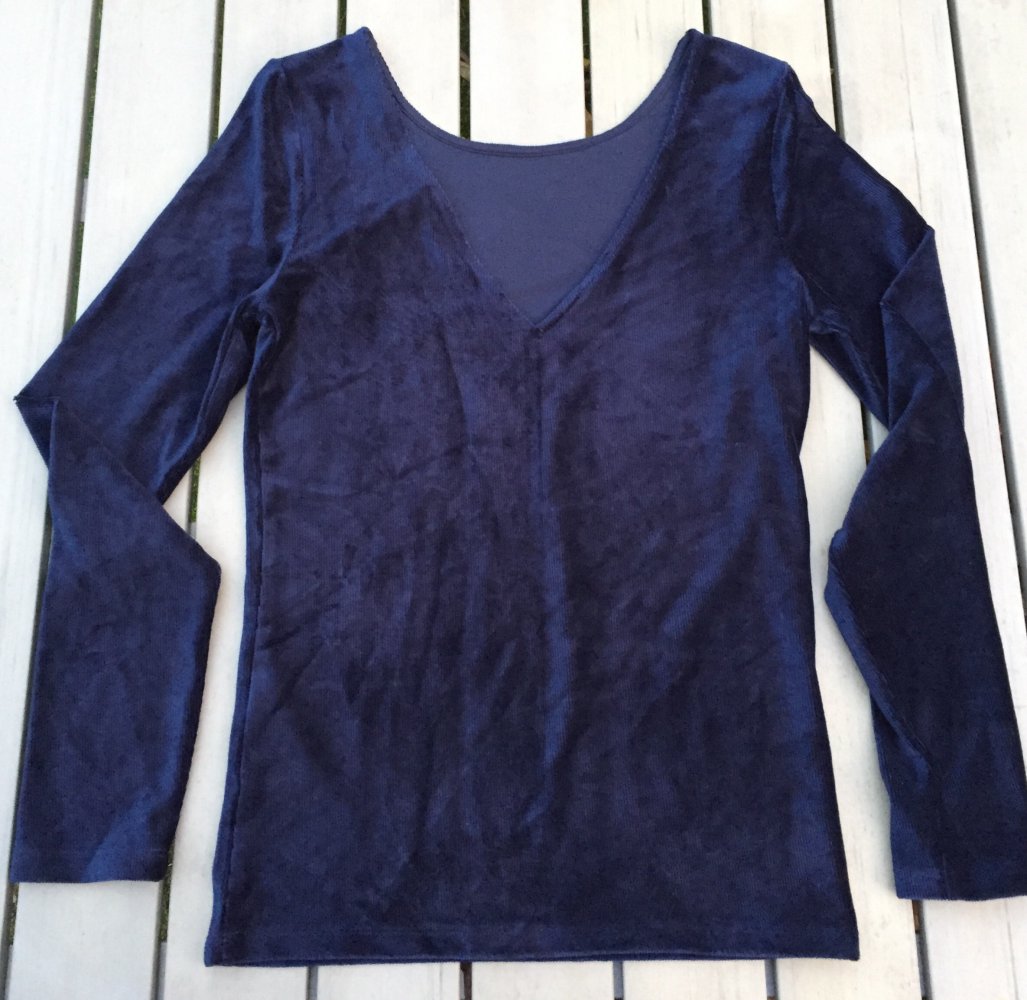 NEU: VERO MODA Longsleeve Top dunkelblau Gr. M