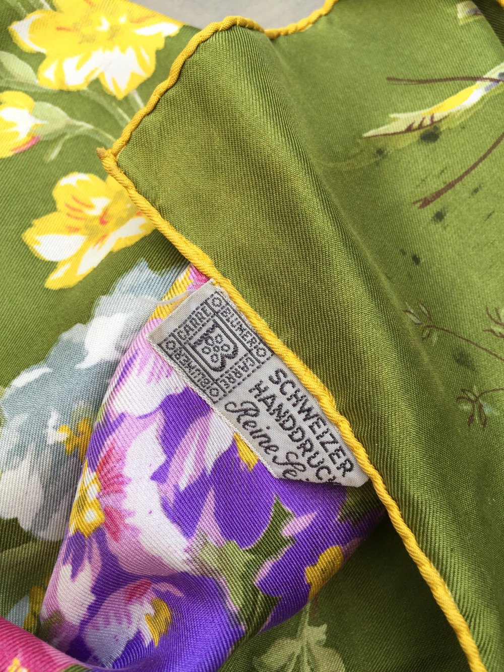 VINTAGE Seidentuch BLUMEN floral