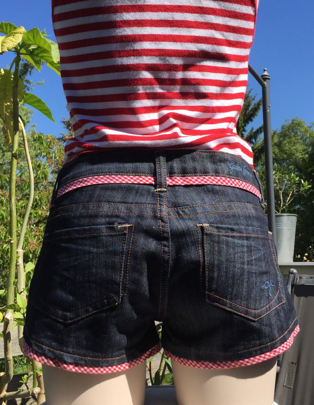 GUESS JEANS Shorts HOTPANTS Gr. 28