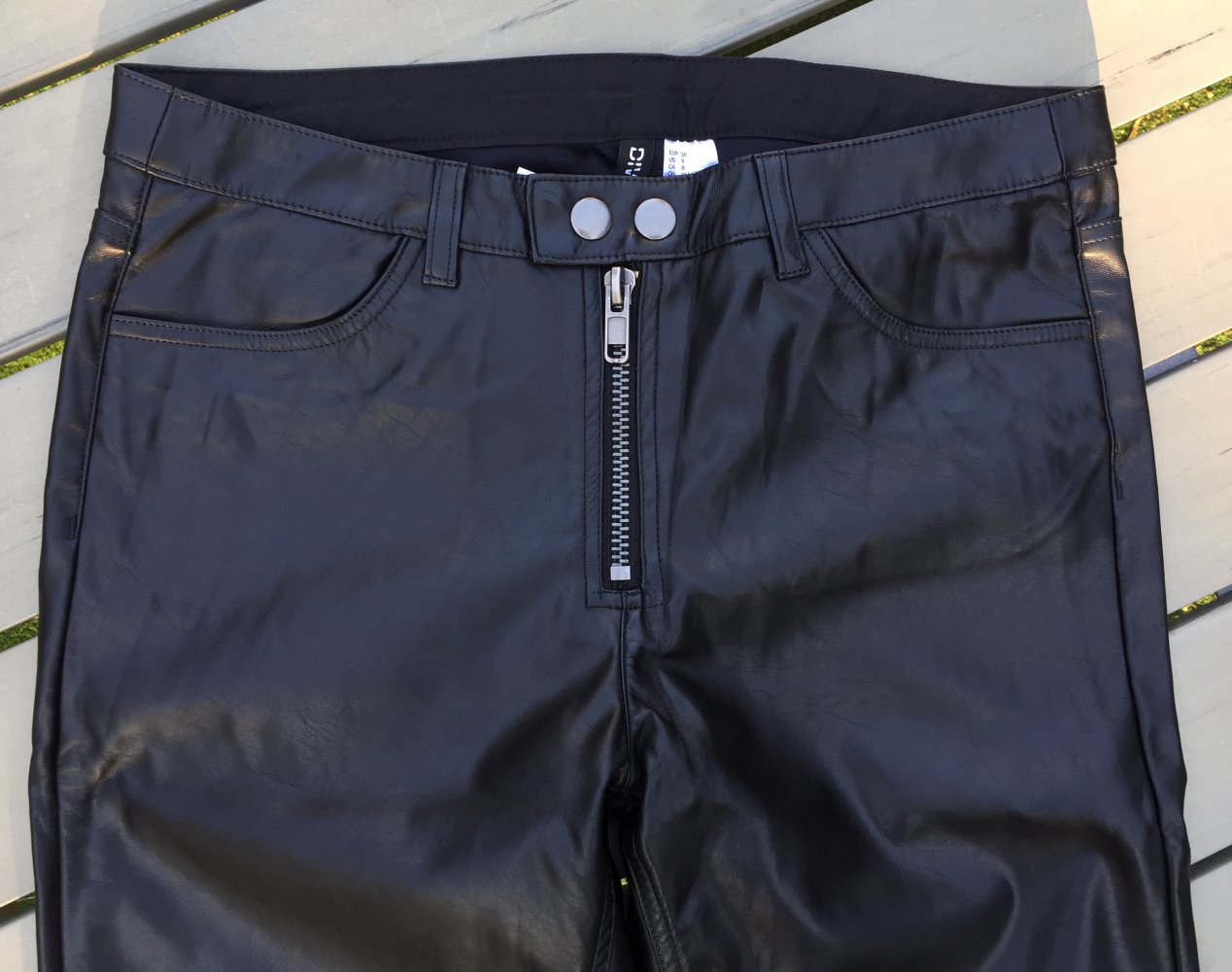 NEU: H&M Lederhose PU Lederleggings Röhre schwarz Gr. 38