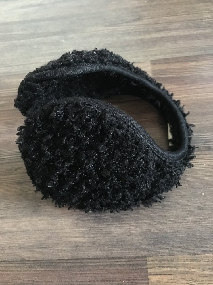 Schal Handschuhe Ohrenwärmer Winter Mütze 