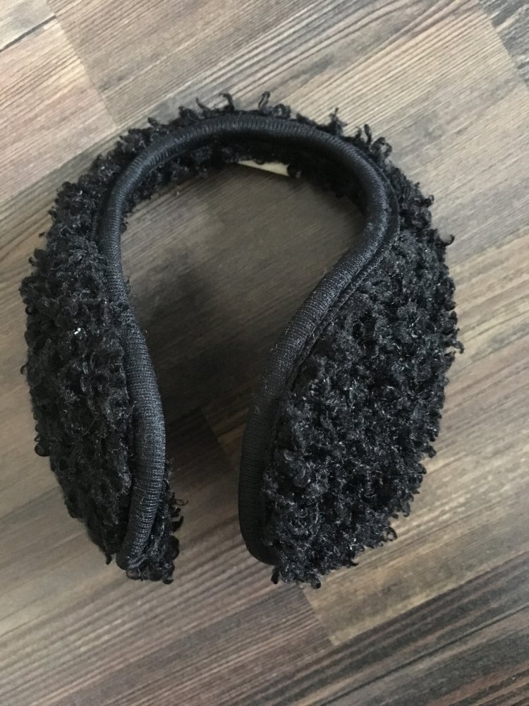 Schal Handschuhe Ohrenwärmer Winter Mütze 