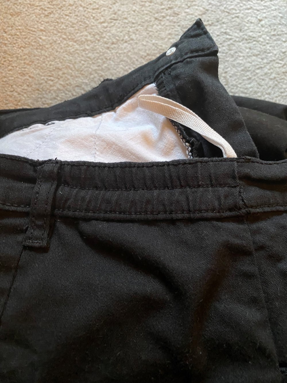 Stretchjeans schwarz Größe 46 – nur 1 x getragen