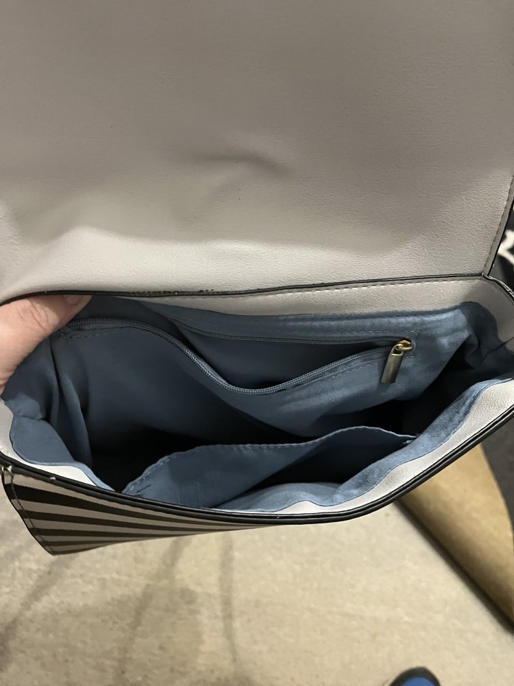 Umhängetasche schwarz weiß grau – sehr guter Zustand