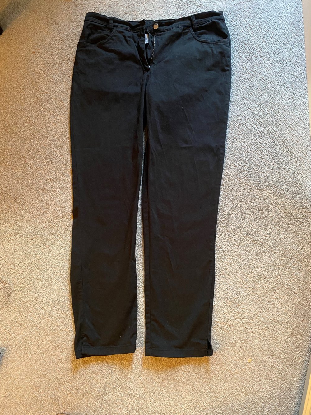 Stretchjeans schwarz Größe 46 – nur 1 x getragen