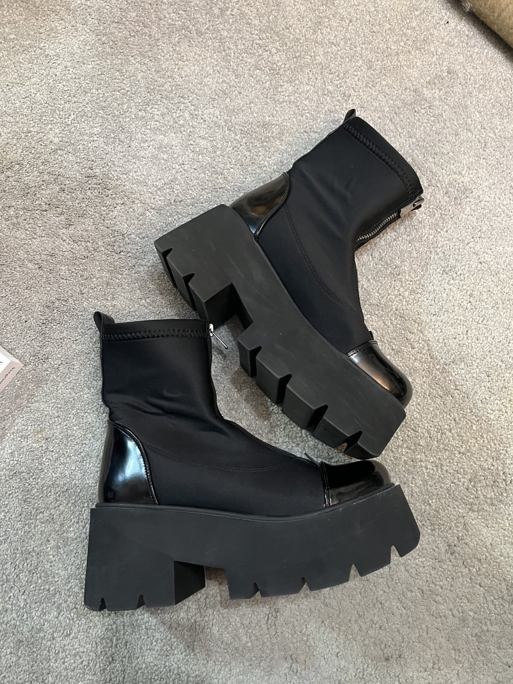 Plateau Schlupfstiefeletten – Lack, Stretch, schwarz, Größe 37 – guter Zustand 