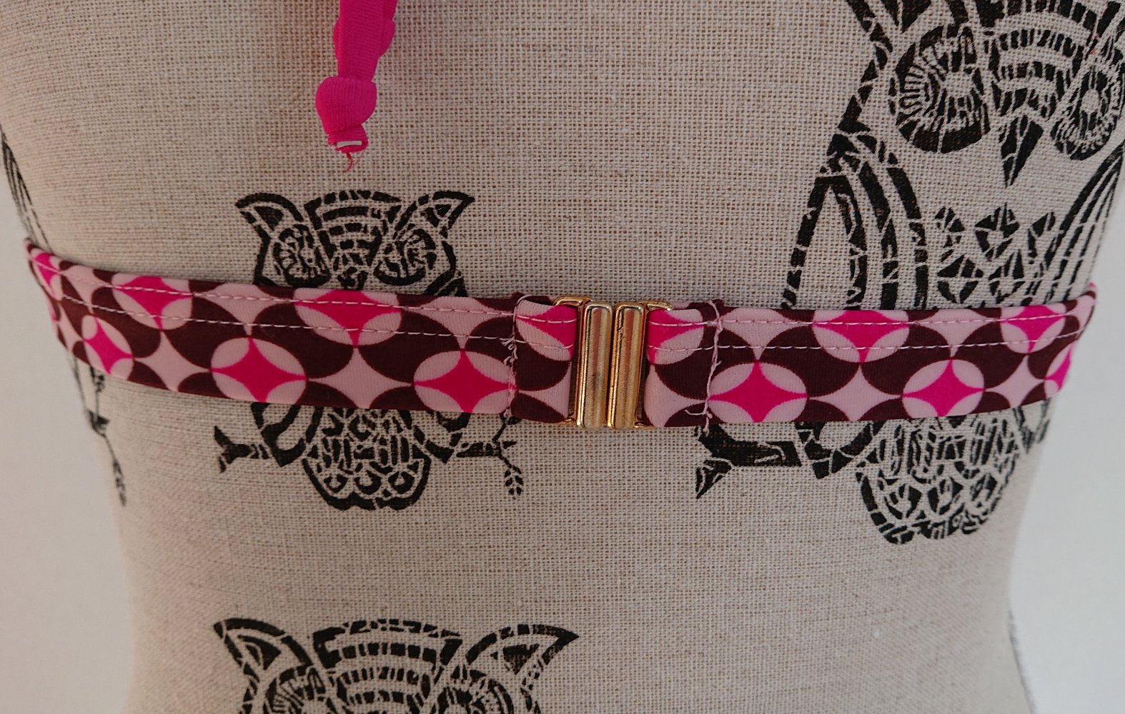 pinkes Neckholder Bikini Oberteil