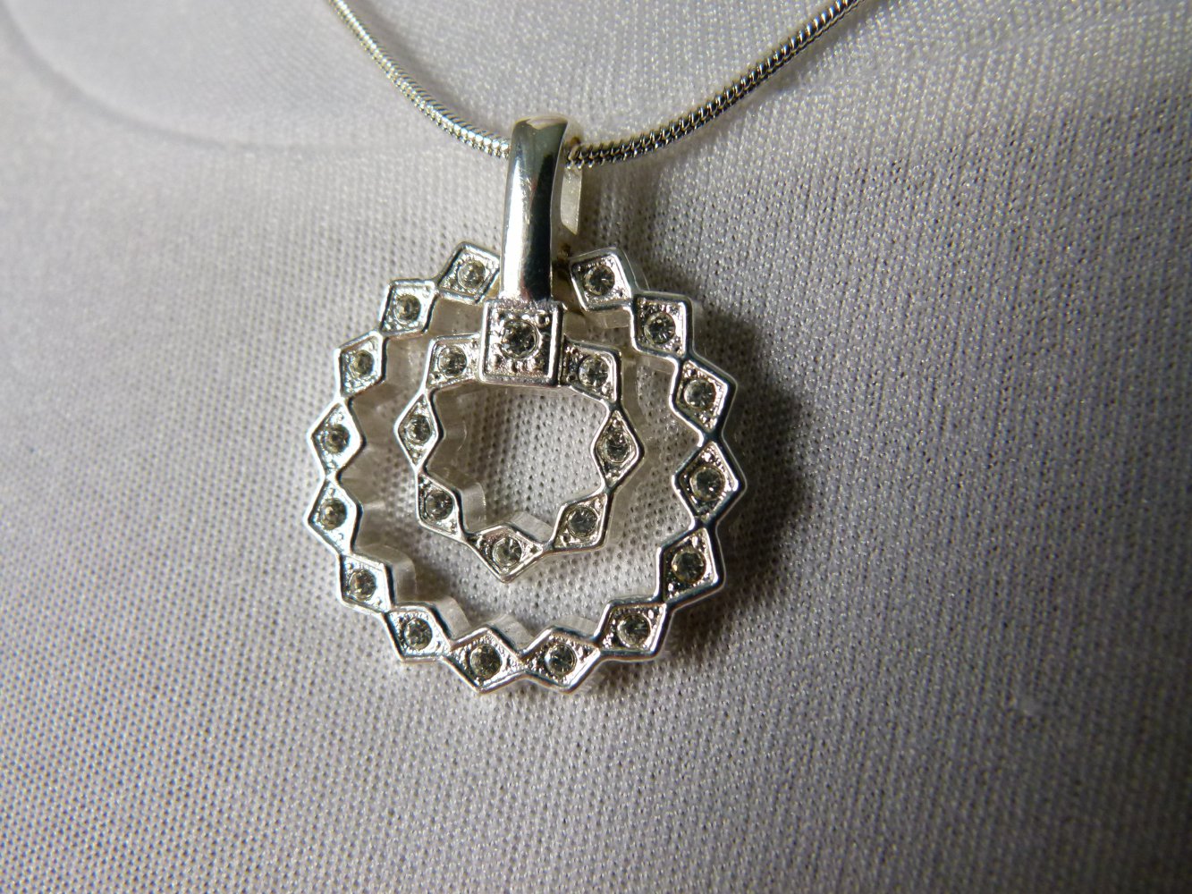 Boho SchmuckSet, Kette mit Anhänger und Ohrstecker, silberfarben mit Strass, Mori Gothic Goa Hippie Festival Retro