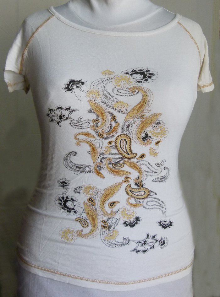 Stretch Shirt, weiß mit schwarz braunem Paisley-Print, Boho Mori Goa Festival