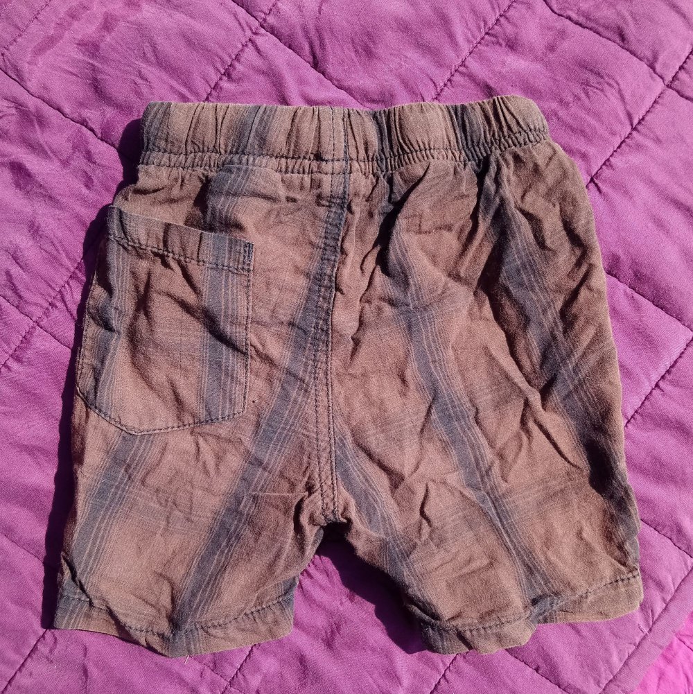 Shorts 74 H&M braun kariert 