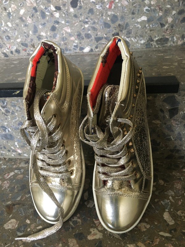 Sneakers High in gold