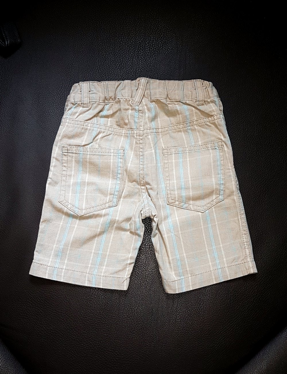 Shorts in beige mit Nadelstreifen - H&M - 86