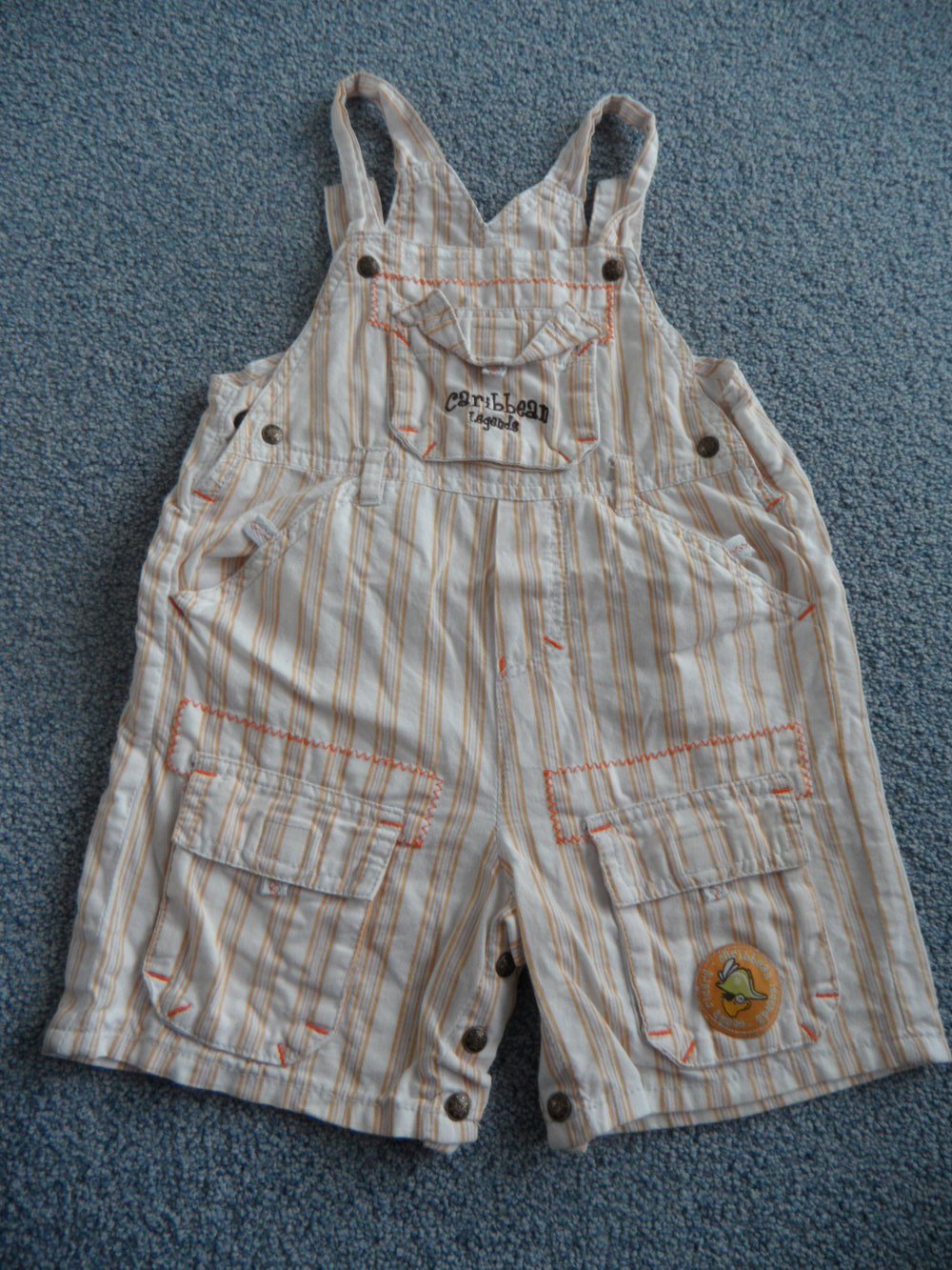 coole Piraten-Latzhose von C&A