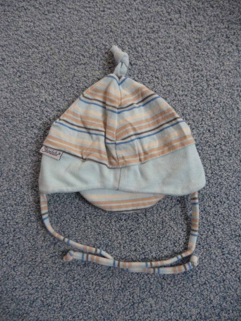 obersüße Mütze mit Bommel Knoten Sterntaler KU 39