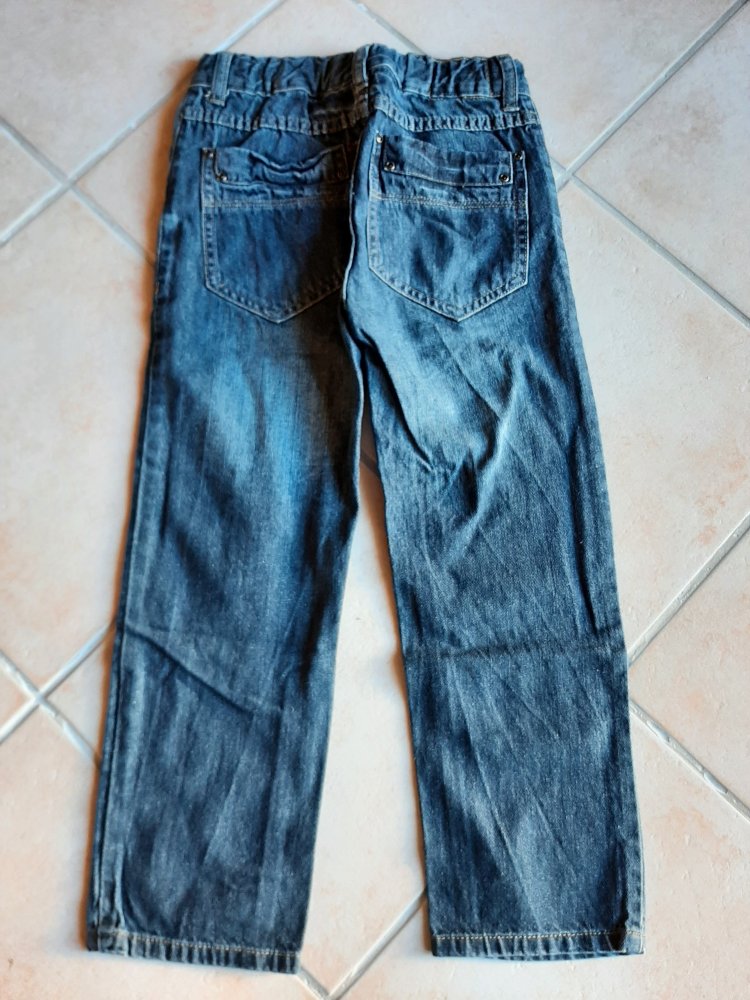 Jeanshose Gr.140 eher 134