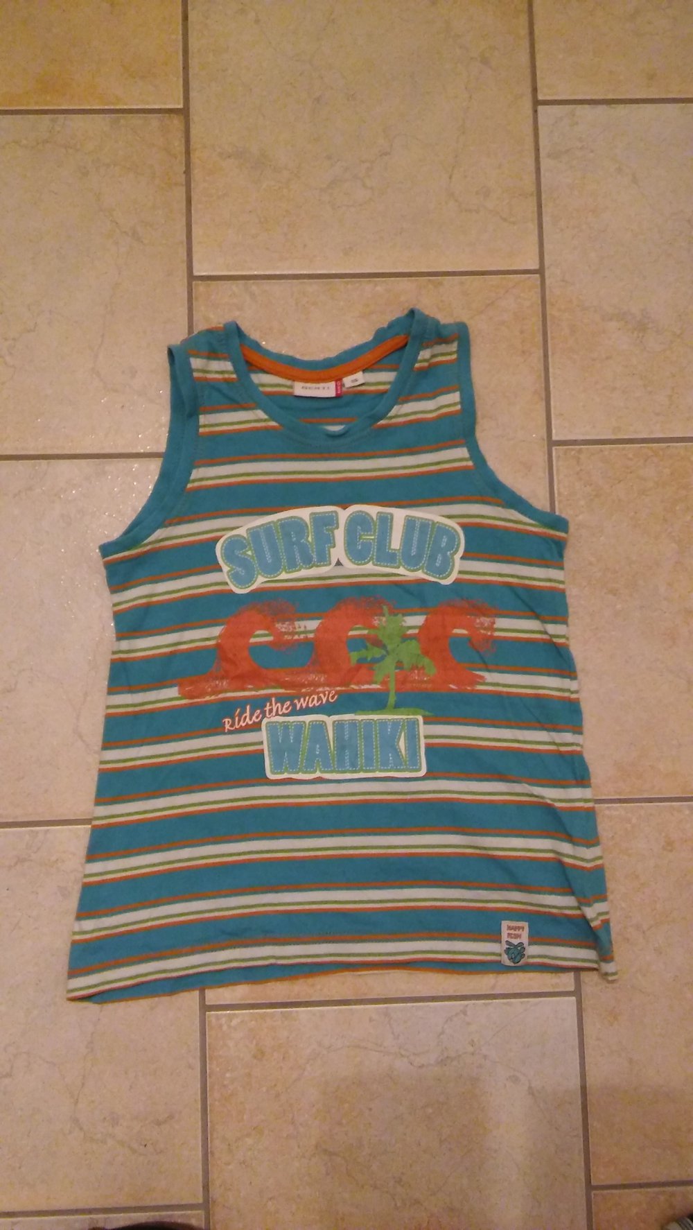 4 ärmellose Shirts Gr. 116