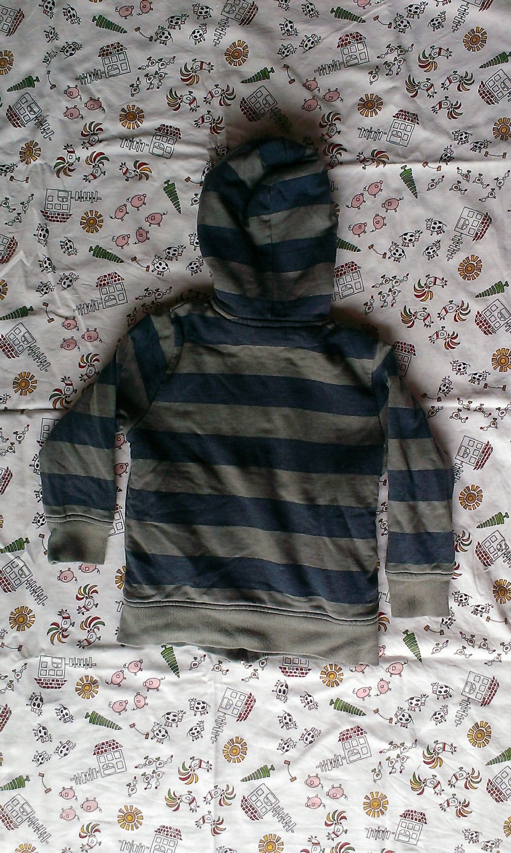 dunkle, gestreifte Outdoorjacke Gr. 116