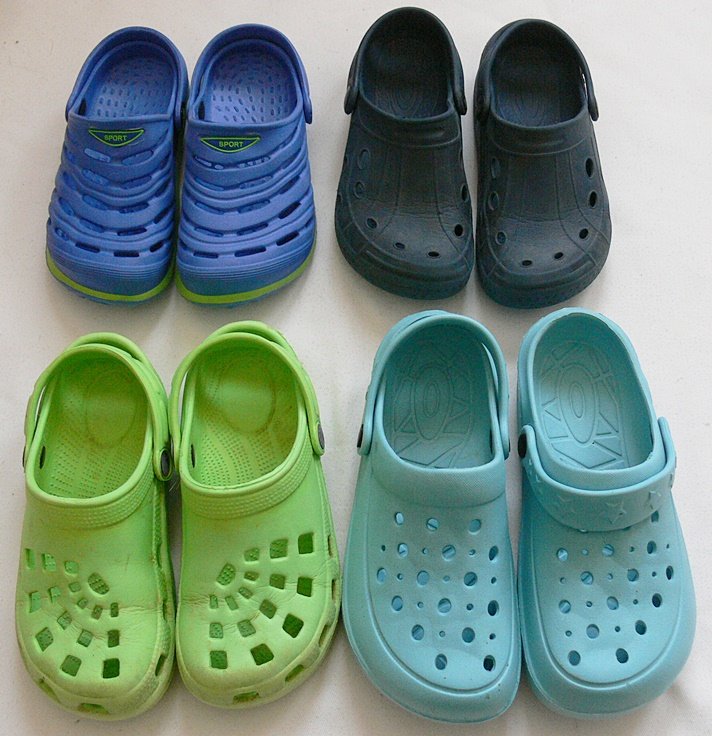 4 Paar Gartenschuhe / Gummischuhe / Hausschuhe - 30-34