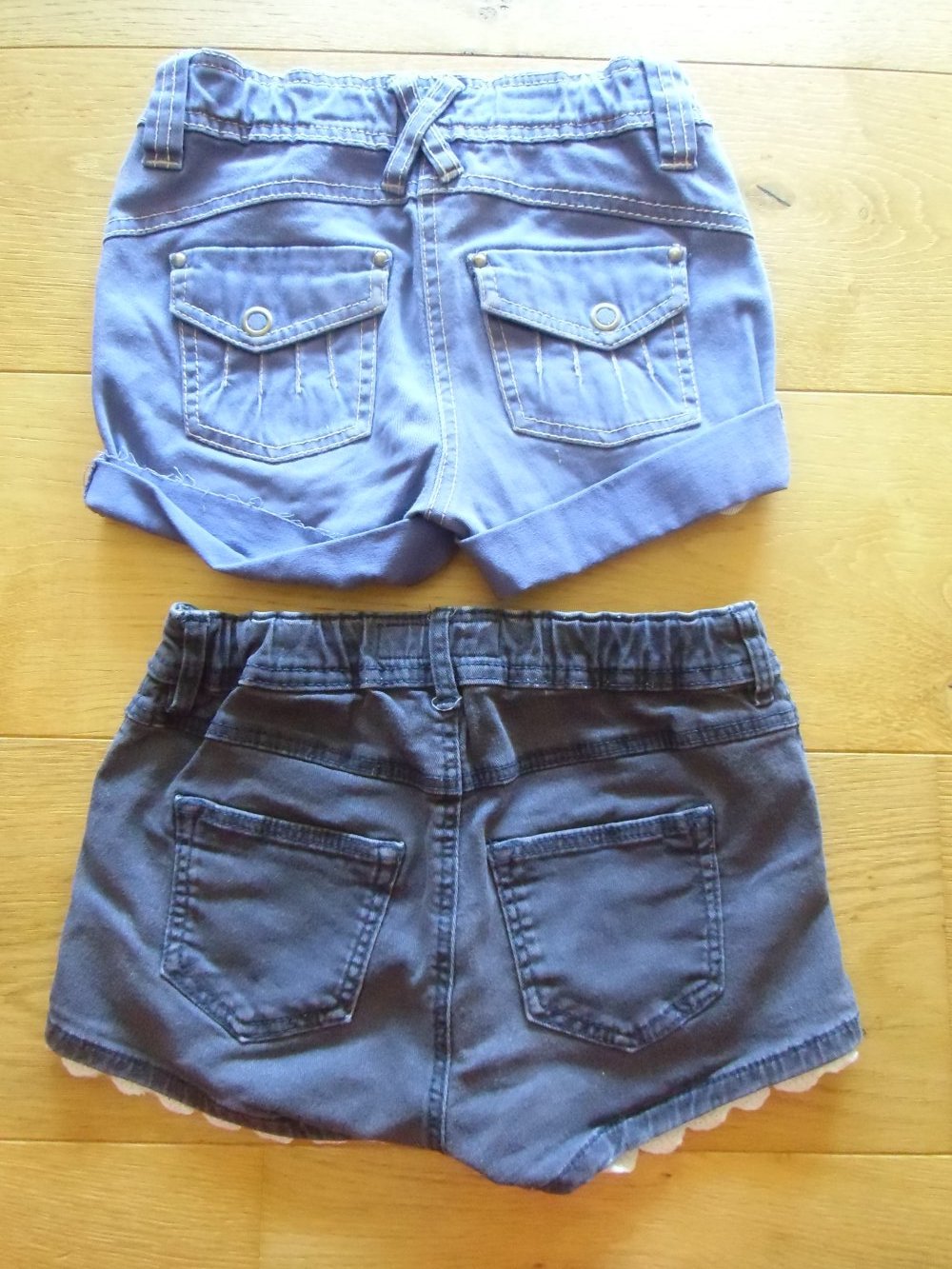 kurze Hosen, kurze Jeans 2 Stück