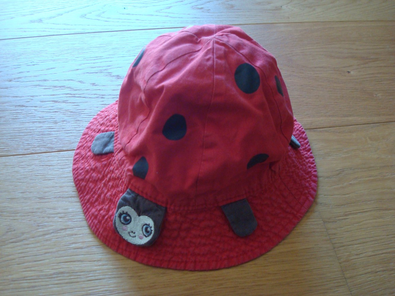 süßer Sommerhut, Mütze, Hut für Mädchen als Marienkäfer Gr. 74 KU 42