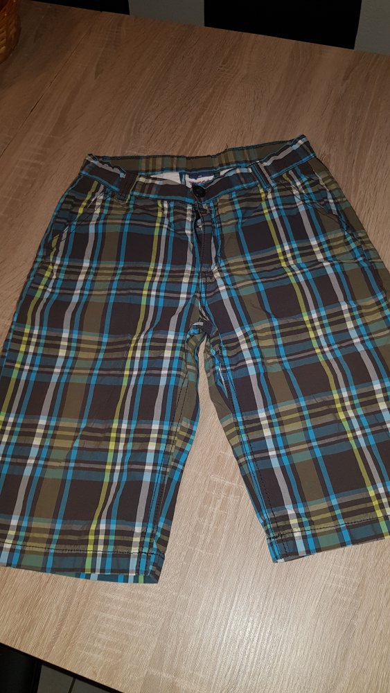 Kurze Hose Gr 146