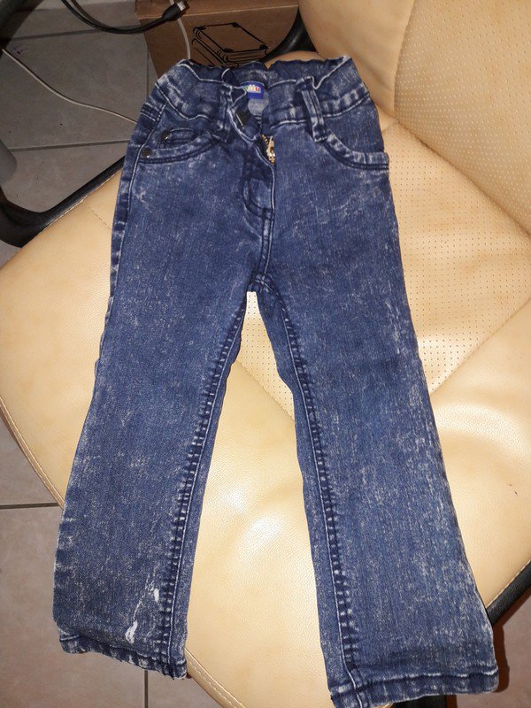 Jeanshose Gr 92 verstellbar