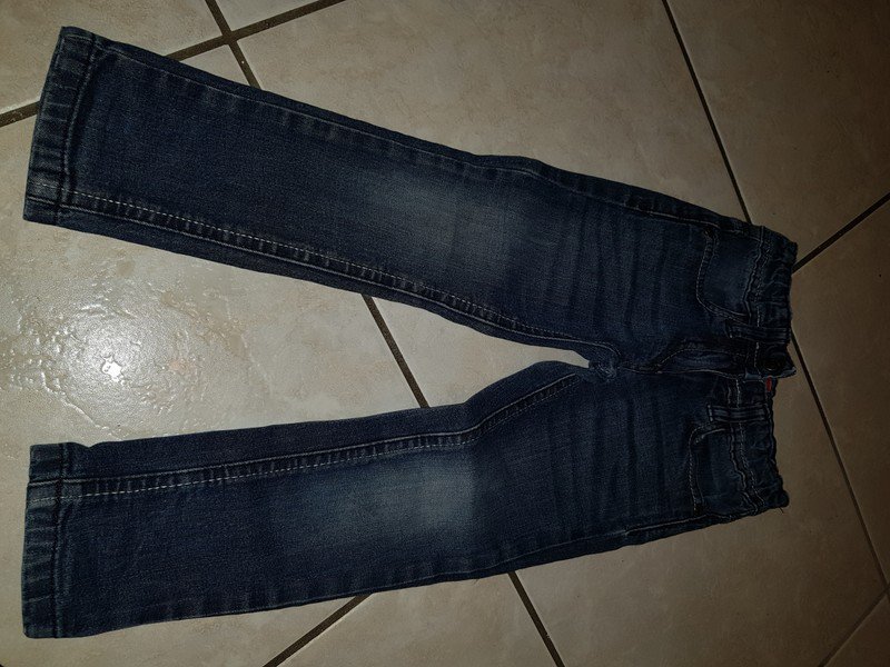 Jeans Gr 98