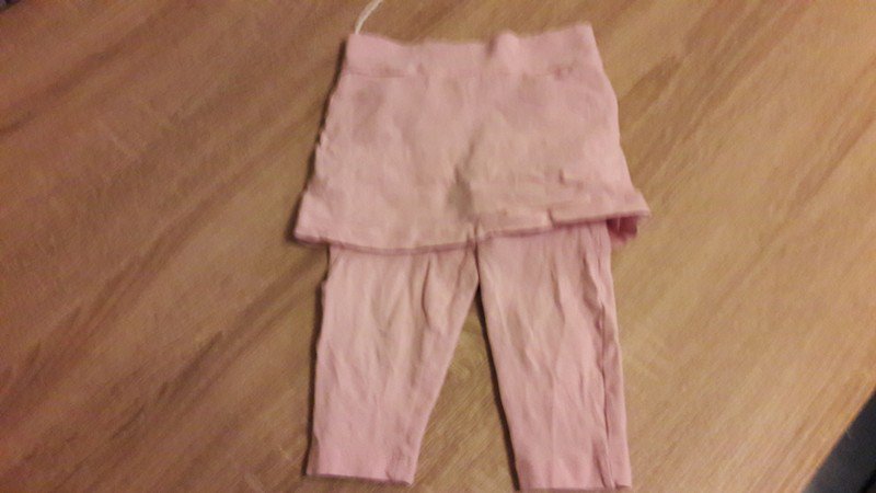 Rock mit eingenähter Leggings Gr 74