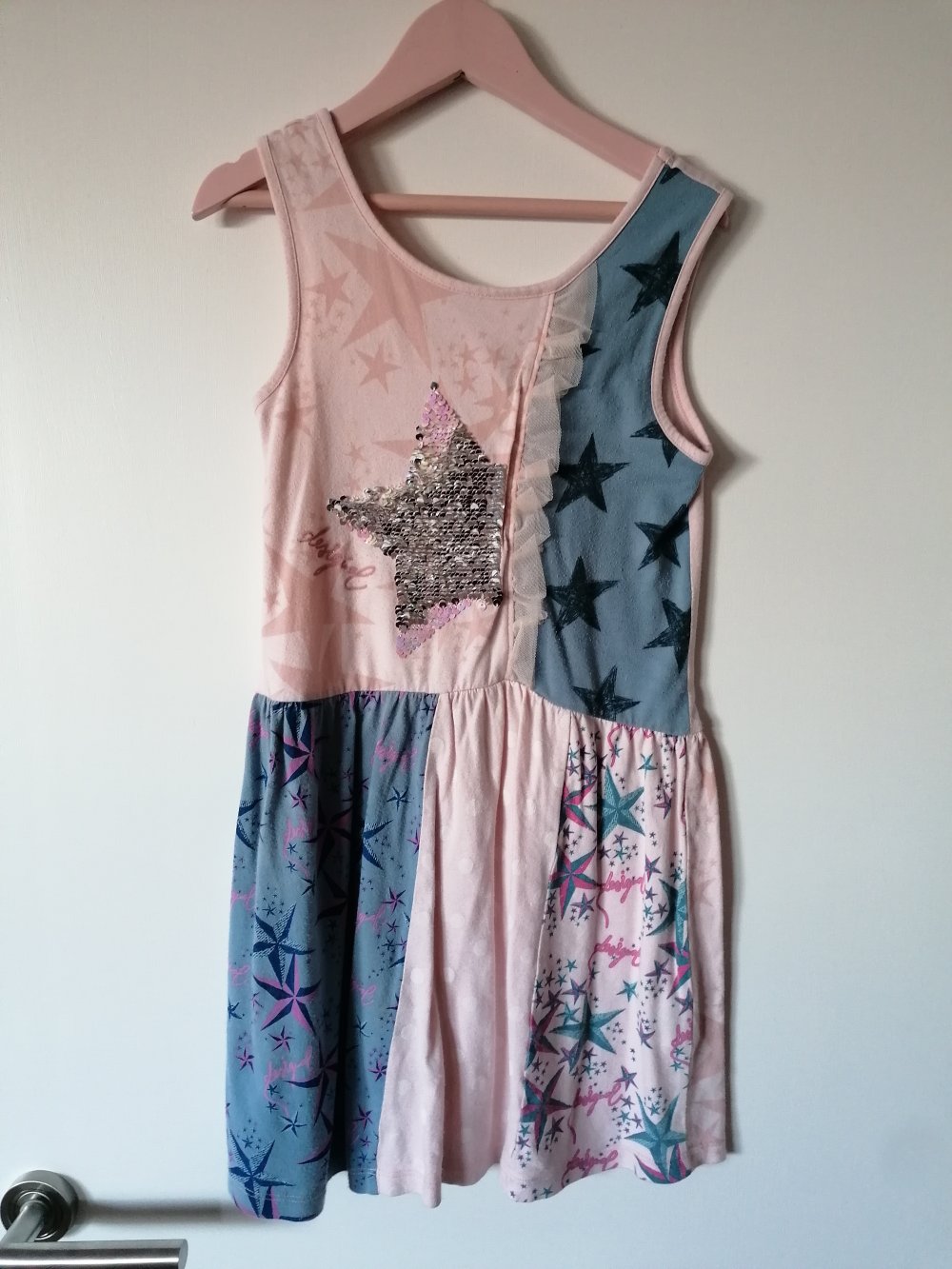 Tolles Desigual Kleid Gr. 122/128