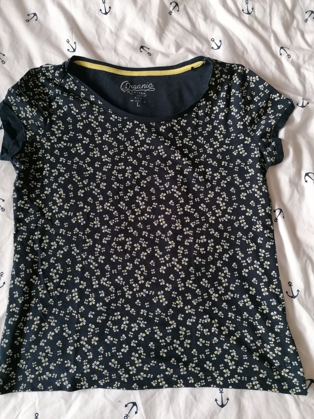 Esprit: T-Shirt mit Blumen Gr. L