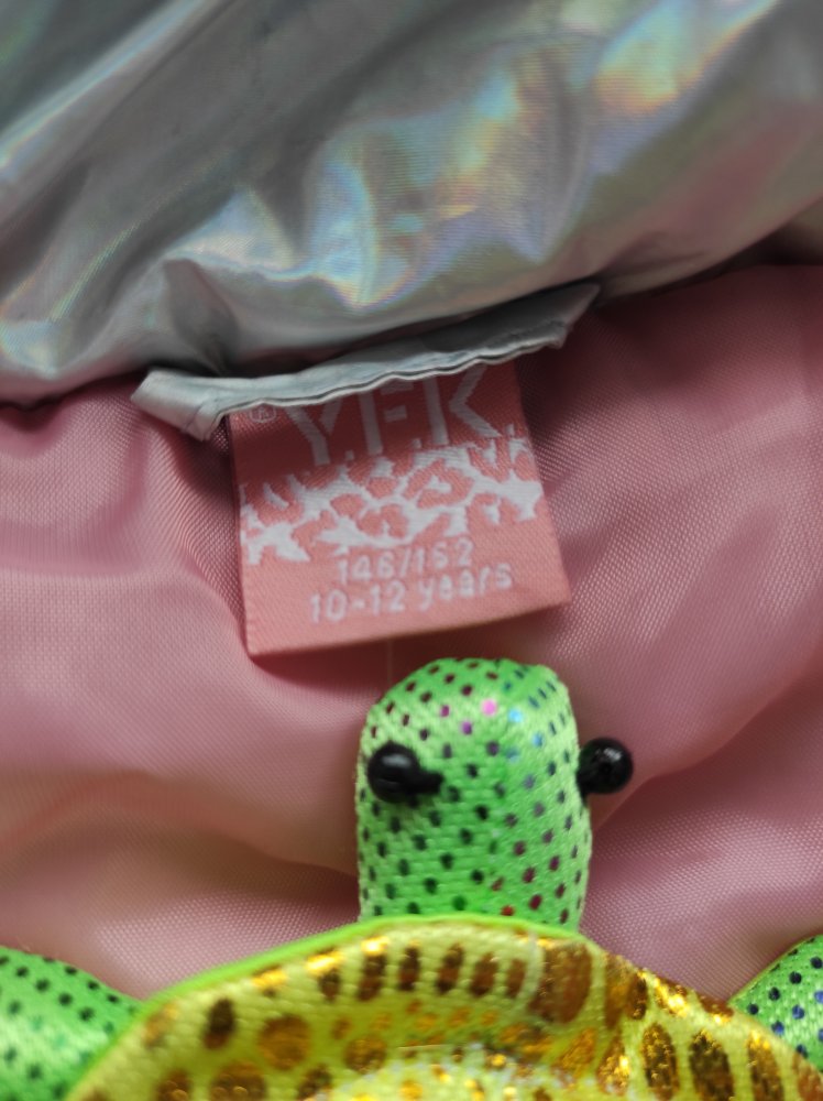 KiK YfK Winterjacke Glitzerjacke Mädchen Jacke Gr. 146/152146