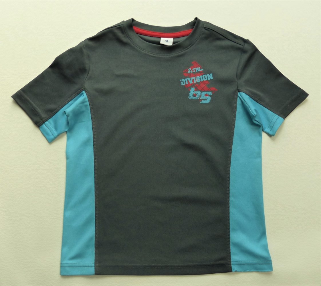 Jungen Funktiosshirt T-Shirt Shirt Pocopiano Gr. 128 Funktions-Shirt Jungs sehr guter Zustand