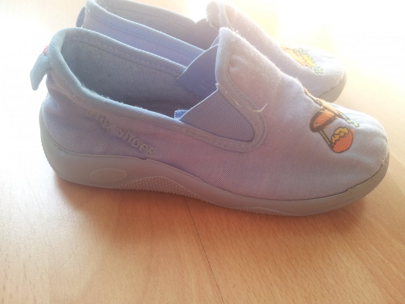  Hausschuhe blau Bagger Stickerei Gr. 26/27