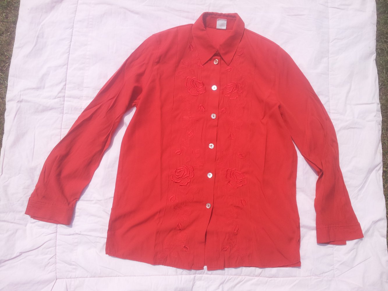 Bluse rot Stickerei Rosen Blumen Divina Gr. 38