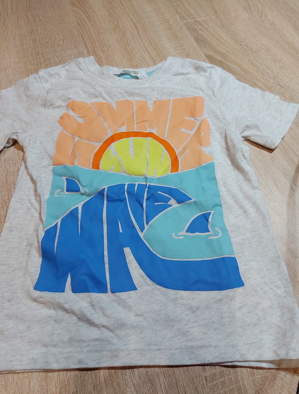 Neuwertiges T-shirt Größe 110/116 H&M