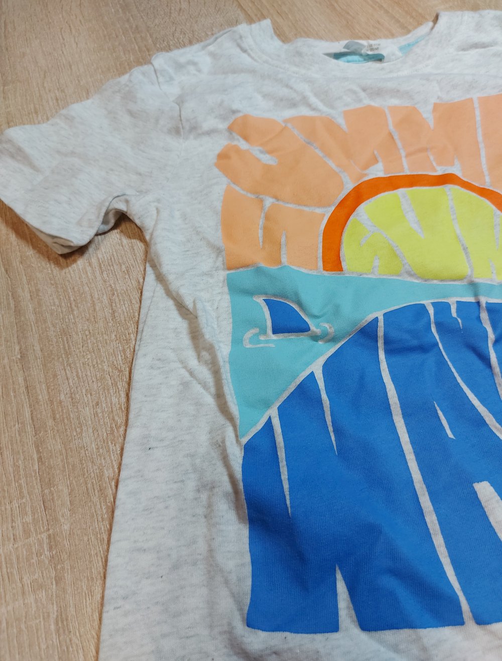 Neuwertiges T-shirt Größe 110/116 H&M