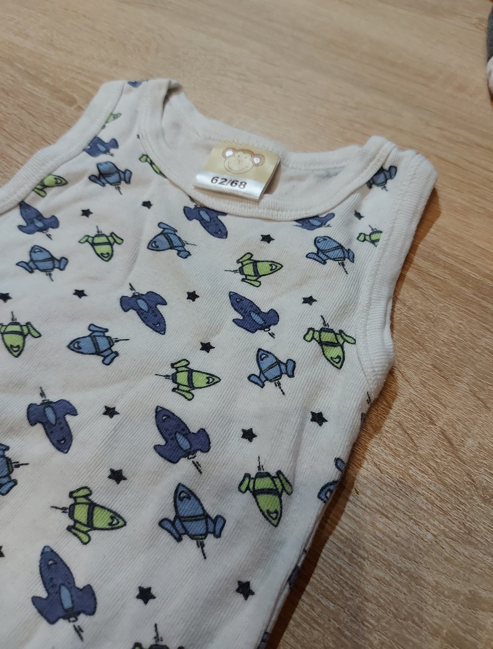 Ärmelloser Body Größe 62/68