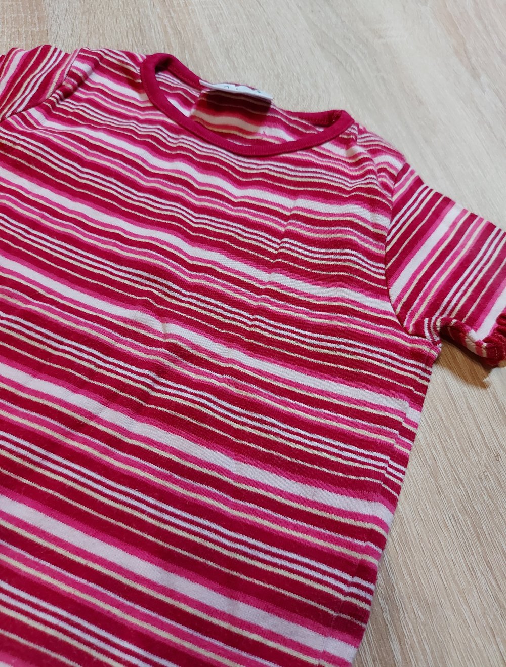 Bunt gestreiftes T-shirt Größe 98 Kik