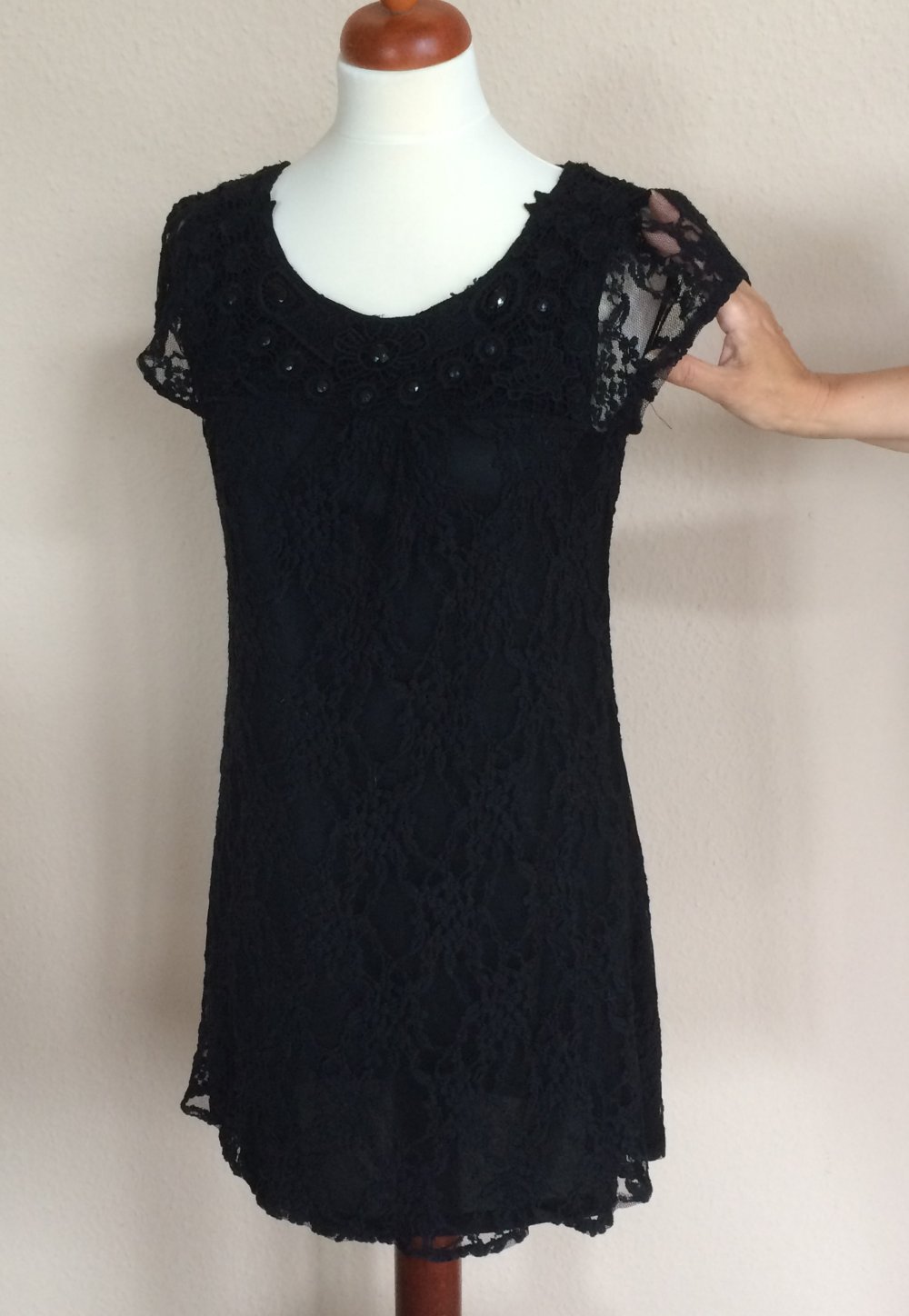 H&M Spitzenkleid Gr.38 mit Unterkleid + Schmuck ums Dekolte schwarz