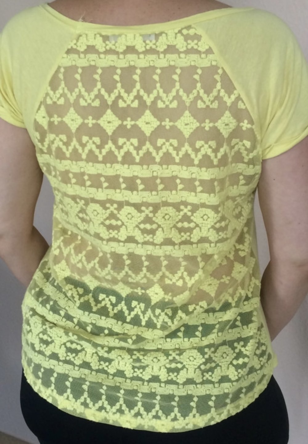 2 Sommer Tops Gr.M in pastell gelb von Zara + Amisu luftig leicht