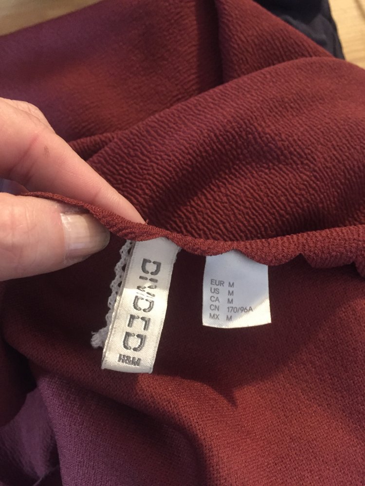 2 H&M Divided Top Shirts Gr. M Rostbraun zum Kombinieren