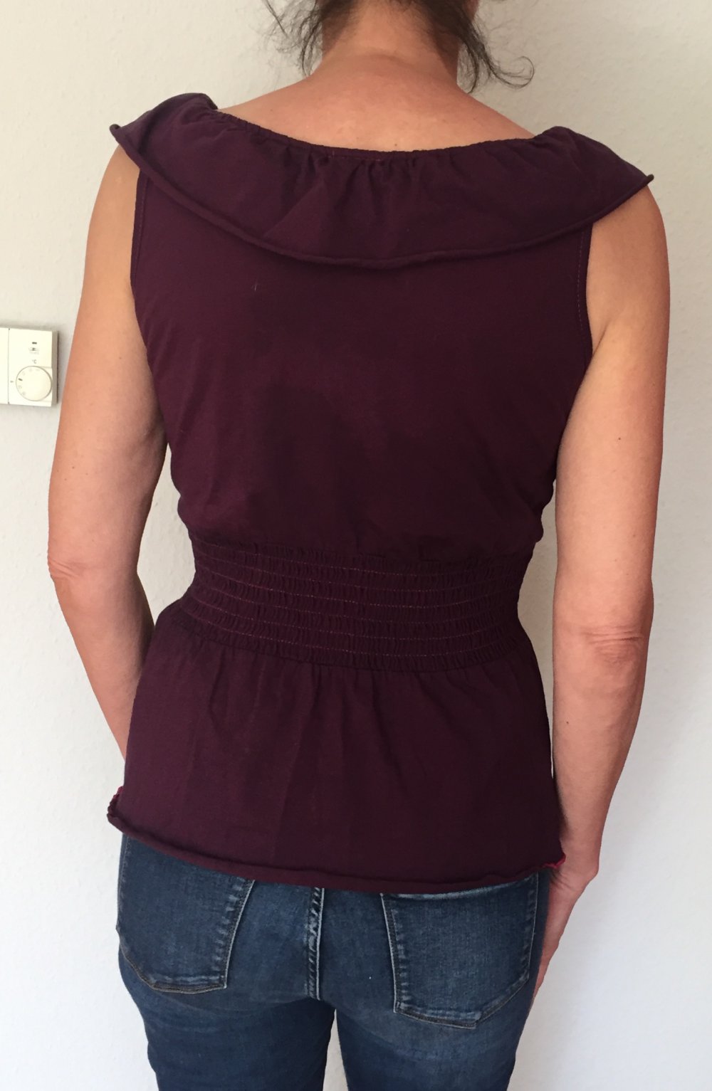 Volants Tops Shirt mittig gerafft Gr.S in Brombeere Farbe