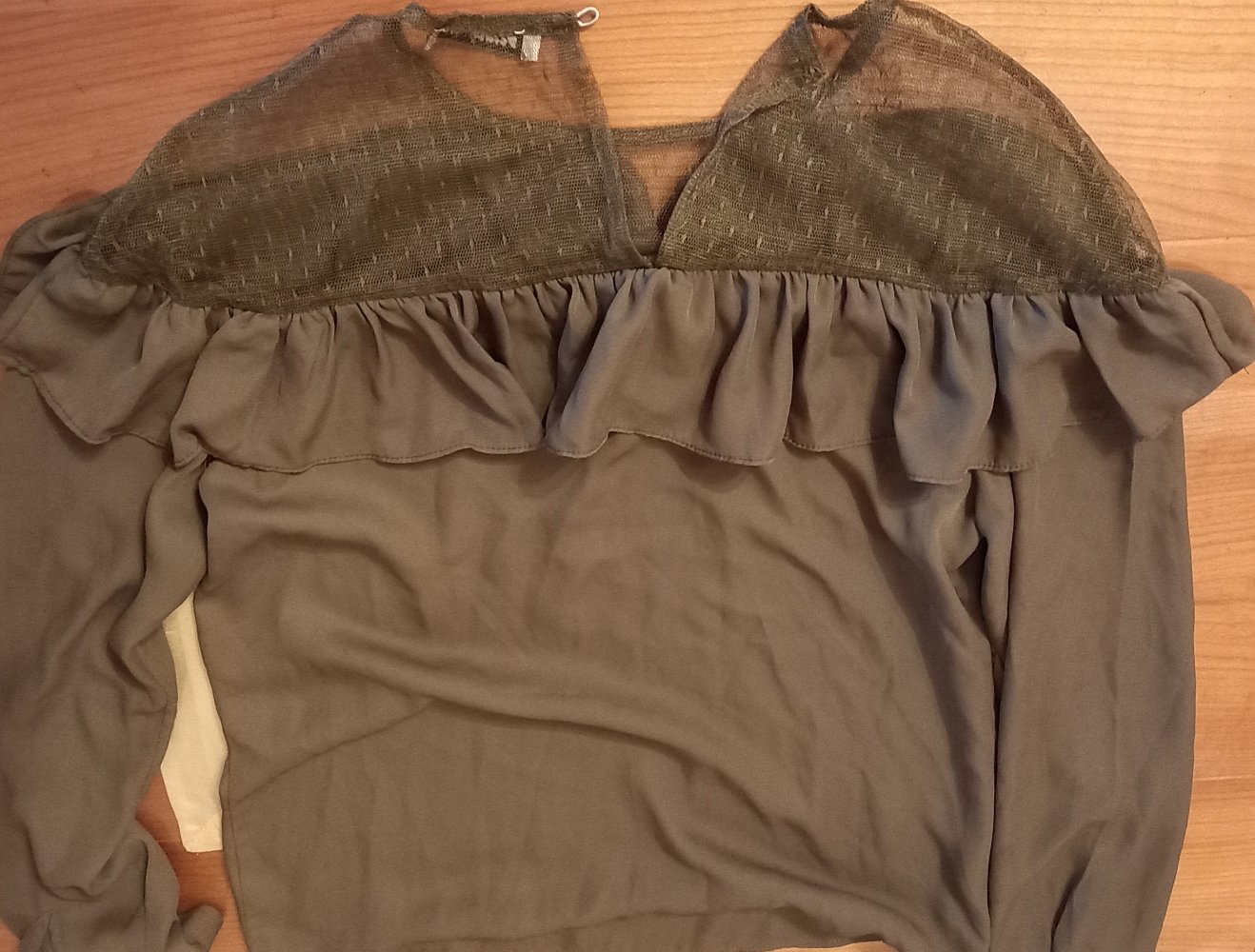 Bluse mit Spitzen Einsatz Gr. 36