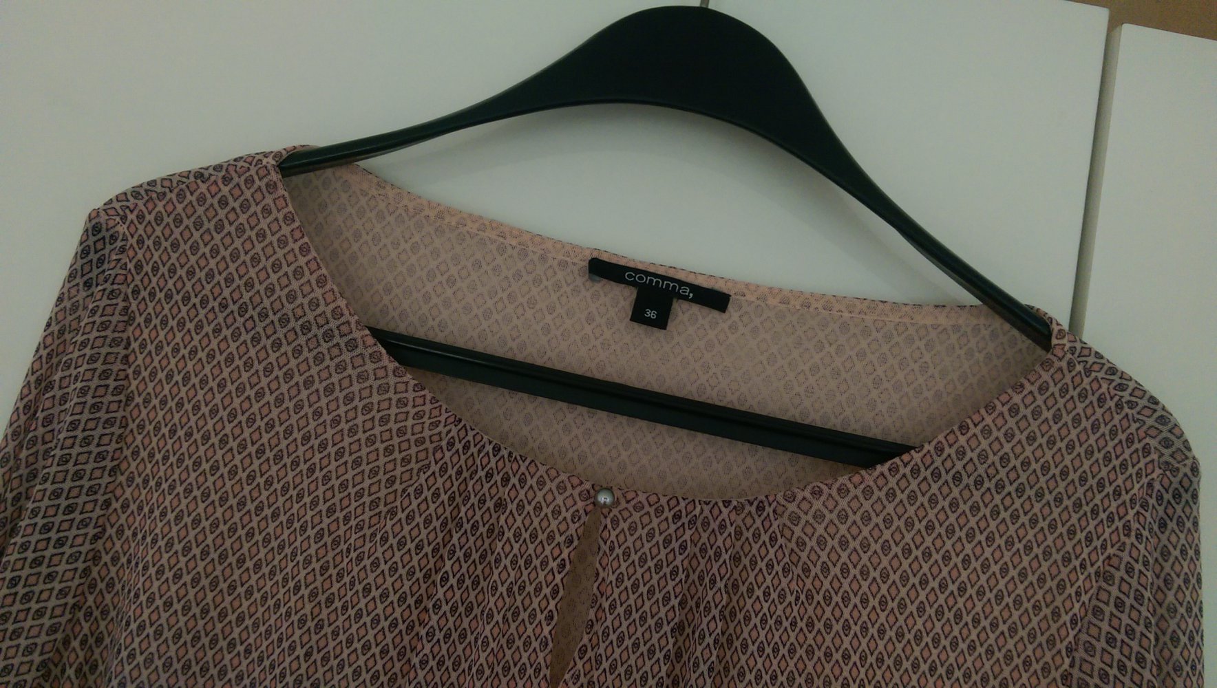 Neuwertige Bluse von Comma in Gr. 36!