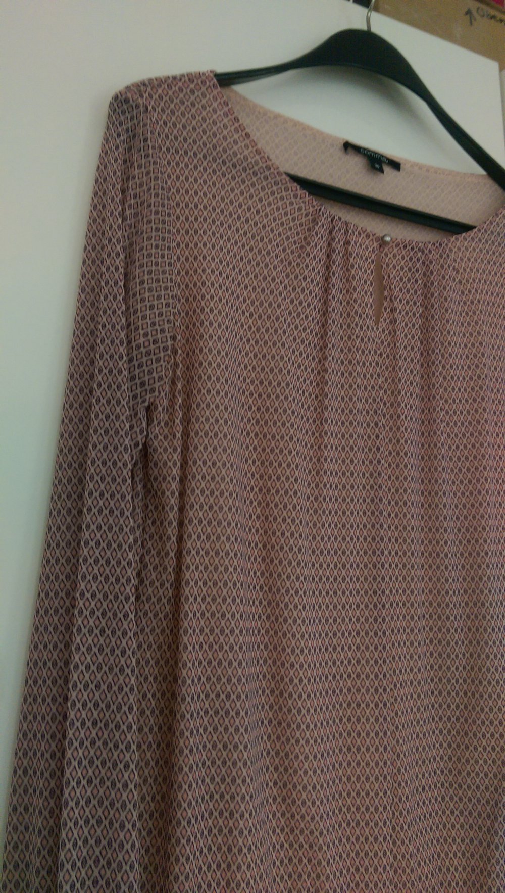 Neuwertige Bluse von Comma in Gr. 36!