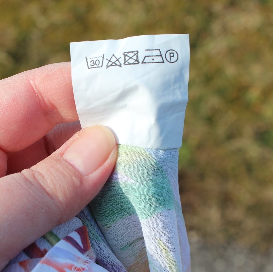 weiße True Vintage Bluse mit buntem Streifenmuster, ca. Größe 42-44, Sommerbluse