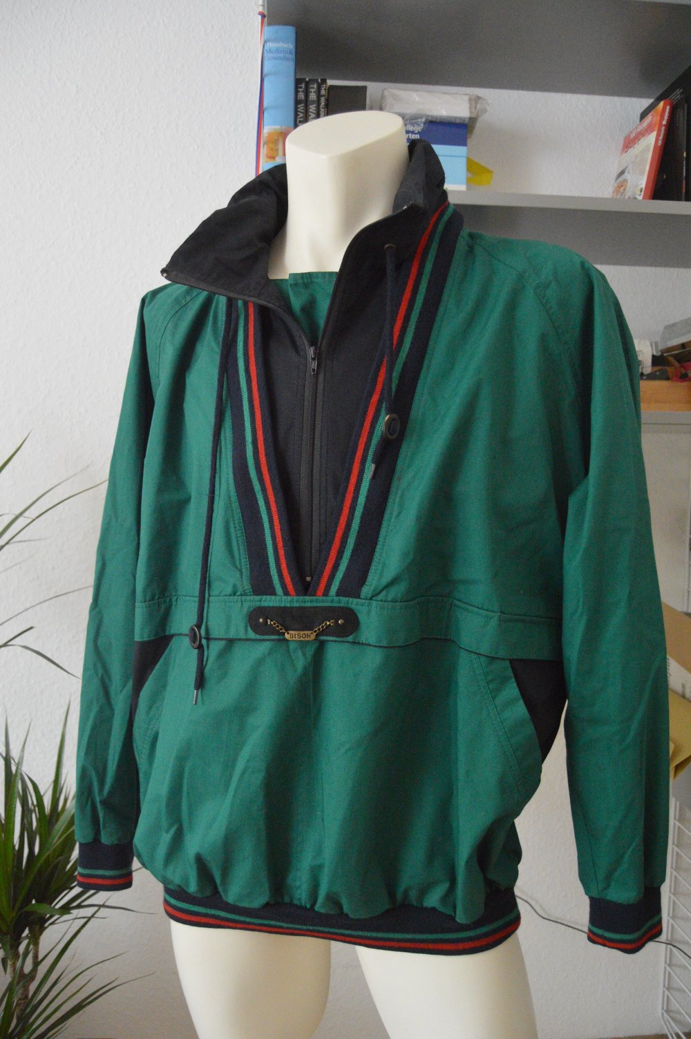 Bison Club Scandinavia VIntage Windbreaker