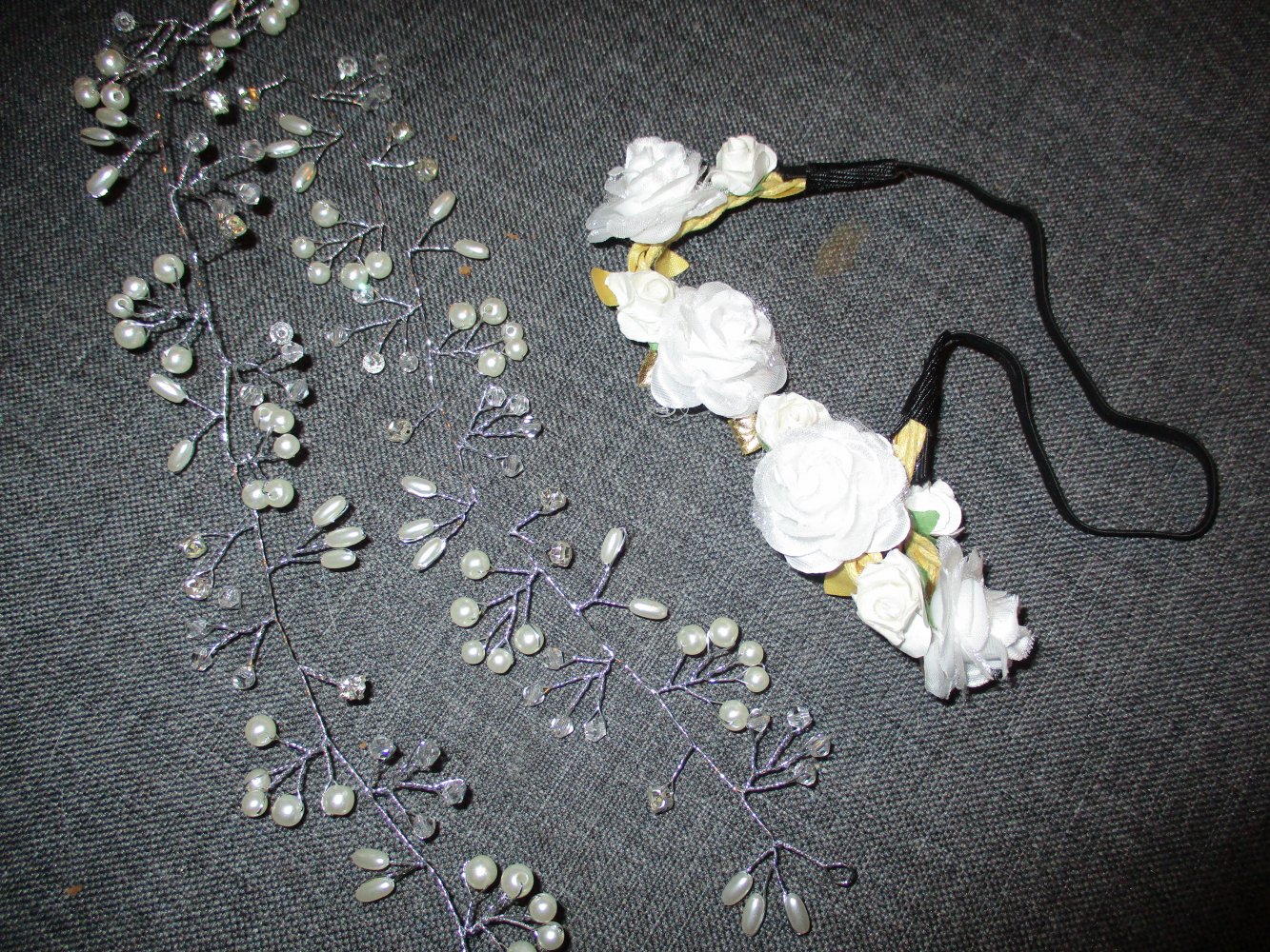 neu, 2 teiliger haar-schmuck. silberfarben, perlen, haargummi, blumen,für mädchen und frauen