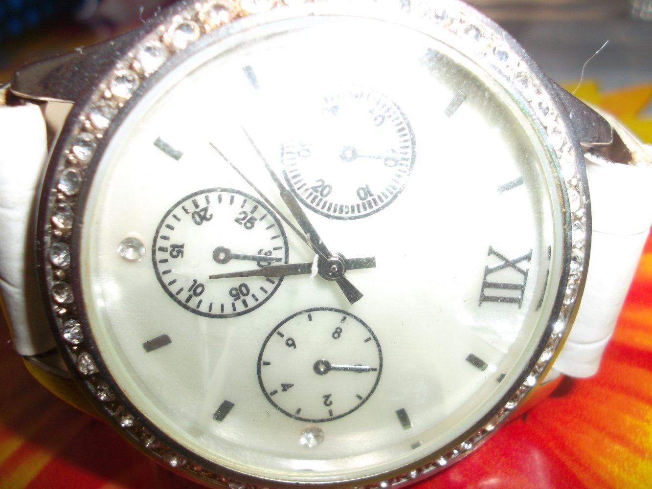 damenarmbanduhr,weiss,verstellbar