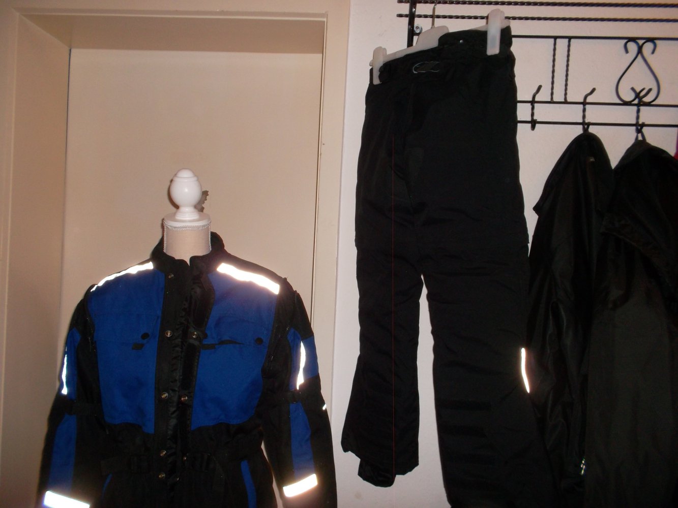 hochwertige neuwertige kinder-motorradhose,146/152,schwarz